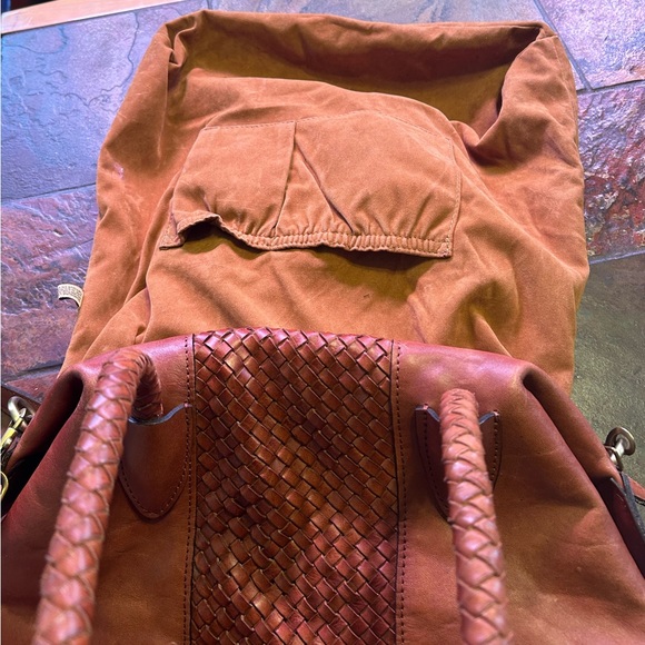 Patricia Nash Crossbody purse. - Picture 8 of 10